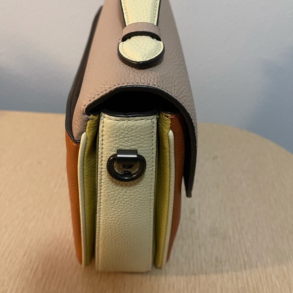 SOLD!! COACH Cassie Colorblk Crossbody Ginger mult - Picture 5 of 7